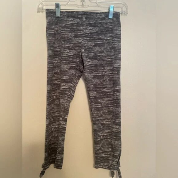 Old Navy Other - Old Navy Girl's Cropped Leggings | Size 10-12
